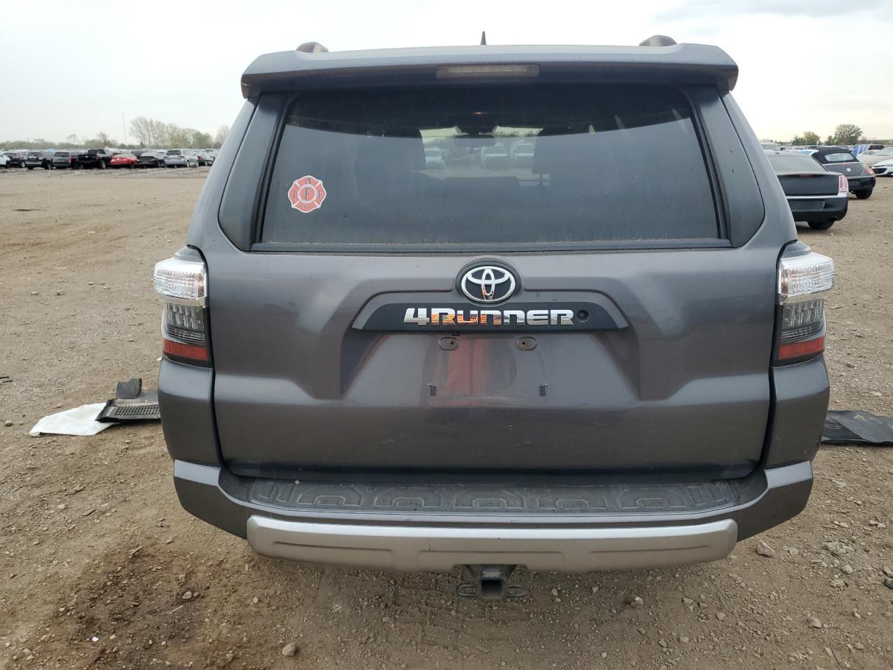 2019 Toyota 4Runner Sr5/Sr5 Premium VIN: JTEBU5JR4K5646599 Lot: 86309205