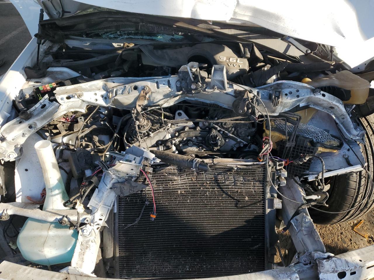 2018 Chrysler 300 S VIN: 2C3CCABG1JH214047 Lot: 82282155