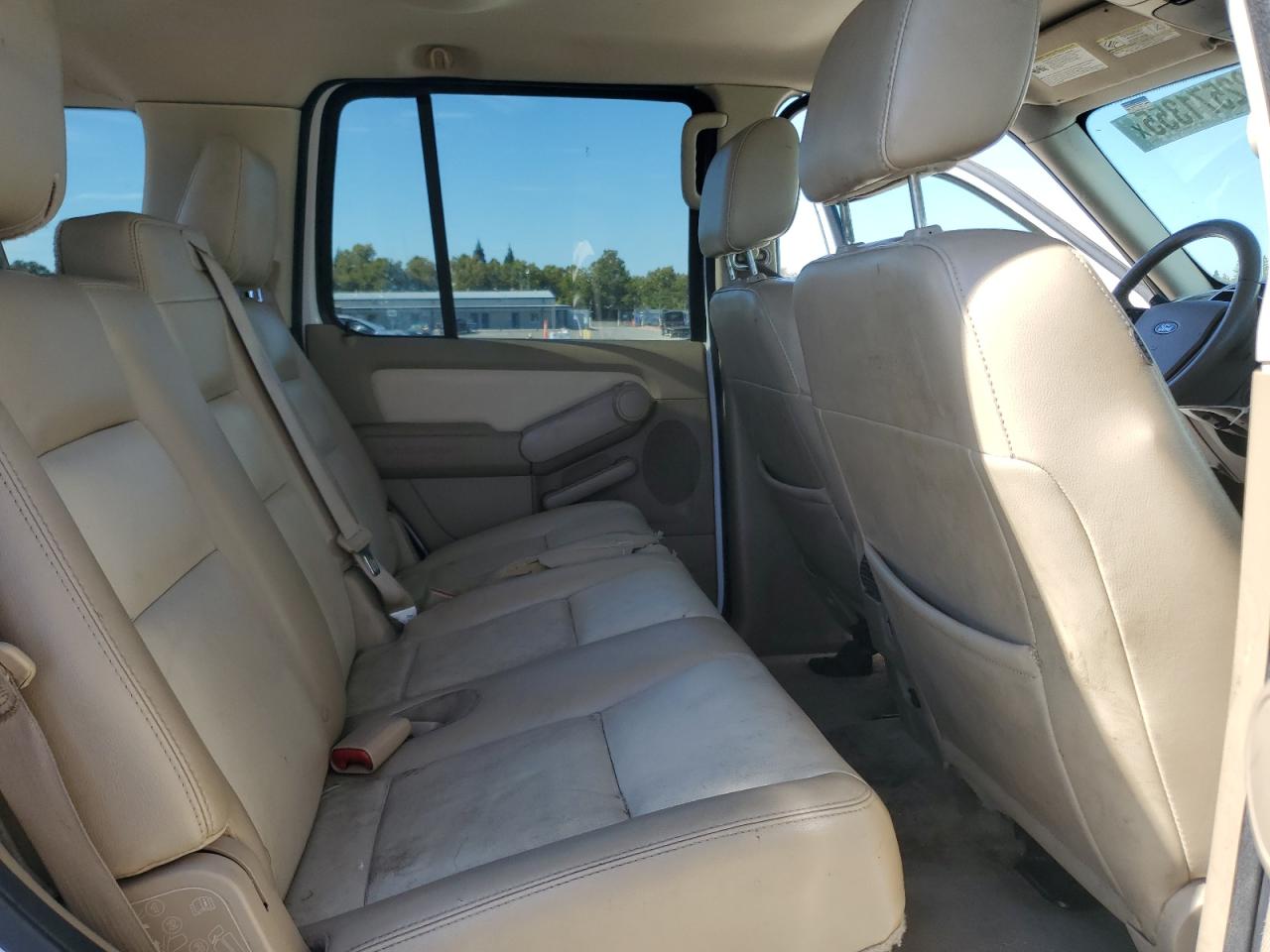 2007 Ford Explorer Xlt VIN: 1FMEU63807UB23214 Lot: 82571355