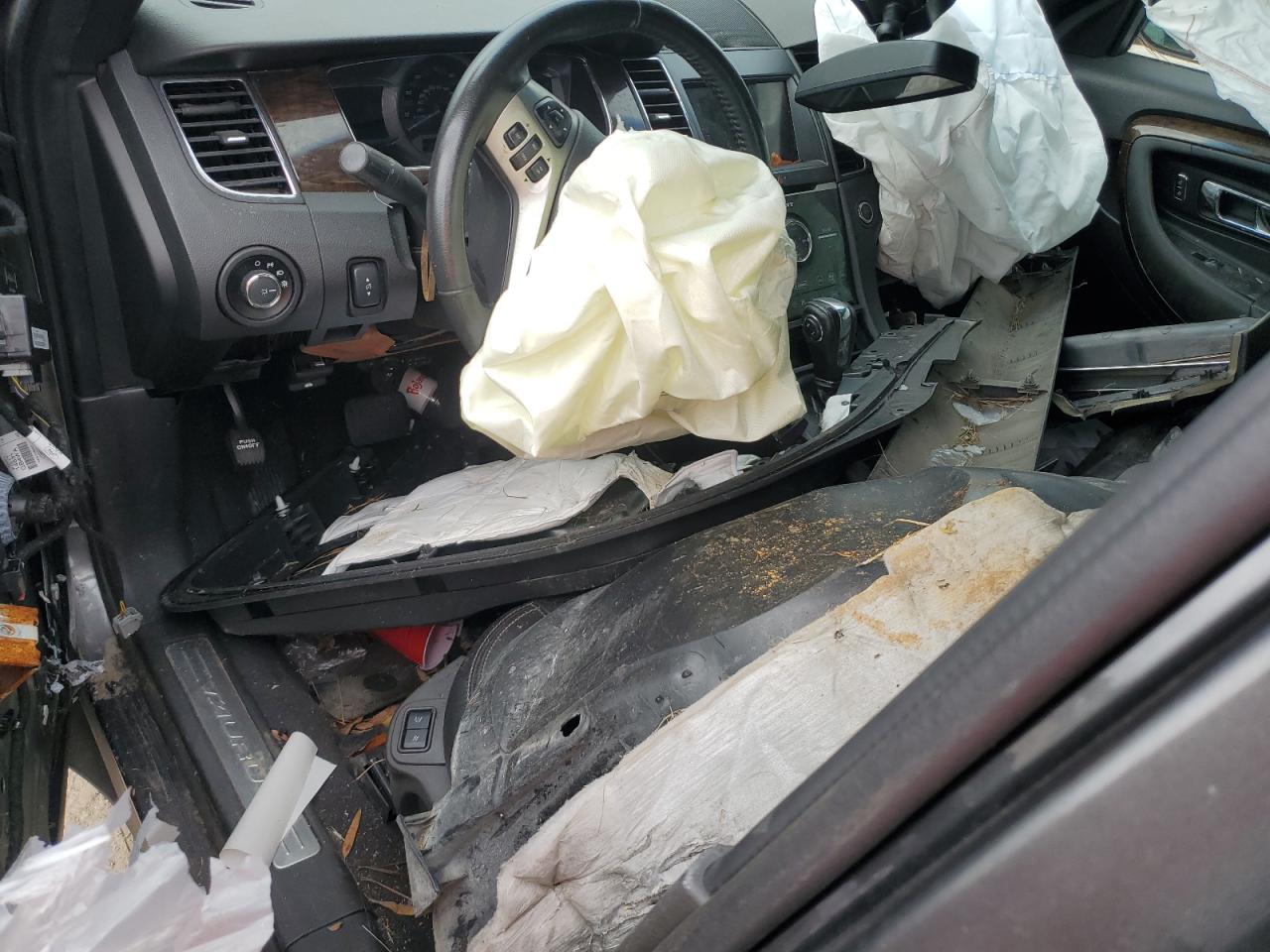 2019 Ford Taurus Limited VIN: 1FAHP2F85KG106743 Lot: 82005825