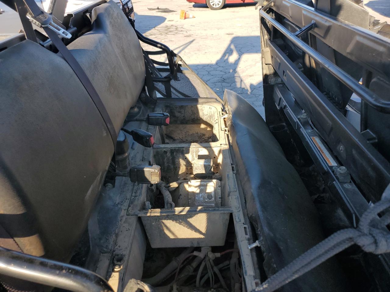 2015 Polaris Ranger Crew 900 Eps VIN: 3NSRUE875FG878083 Lot: 82224175