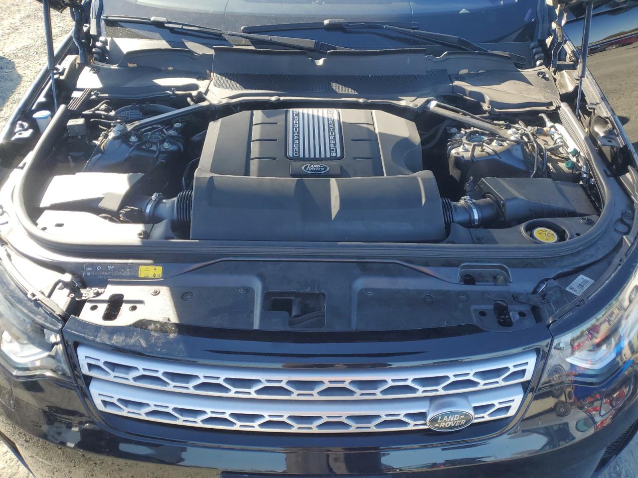 2017 Land Rover Discovery Hse Luxury VIN: SALRHBBV4HA018827 Lot: 85794065