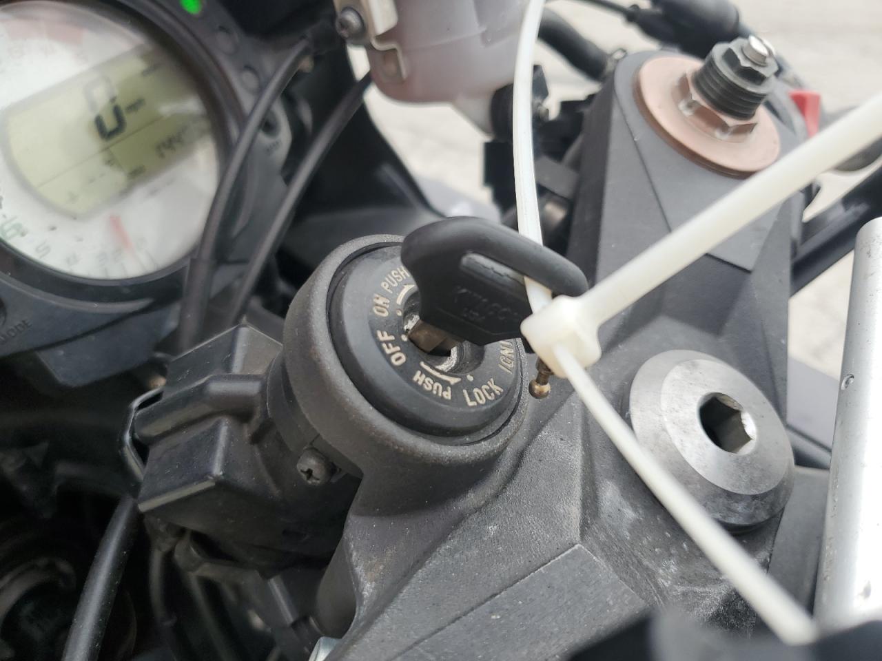 2008 Kawasaki Zx1000 Nh Zx10R VIN: JKAZXCE188A00079X Lot: 86100945