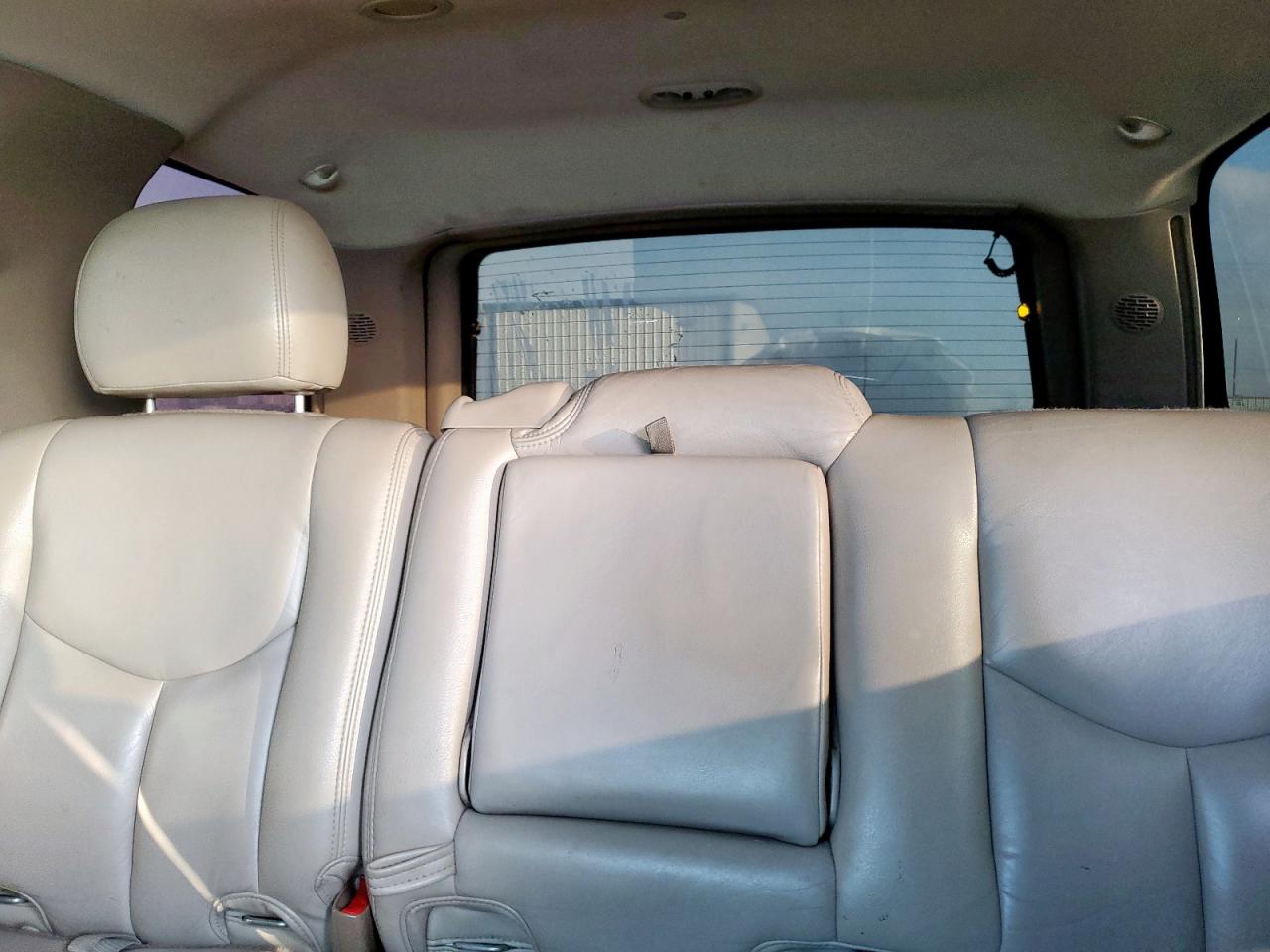 2004 Chevrolet Tahoe C1500 VIN: 1GNEC13Z94R298490 Lot: 90260905