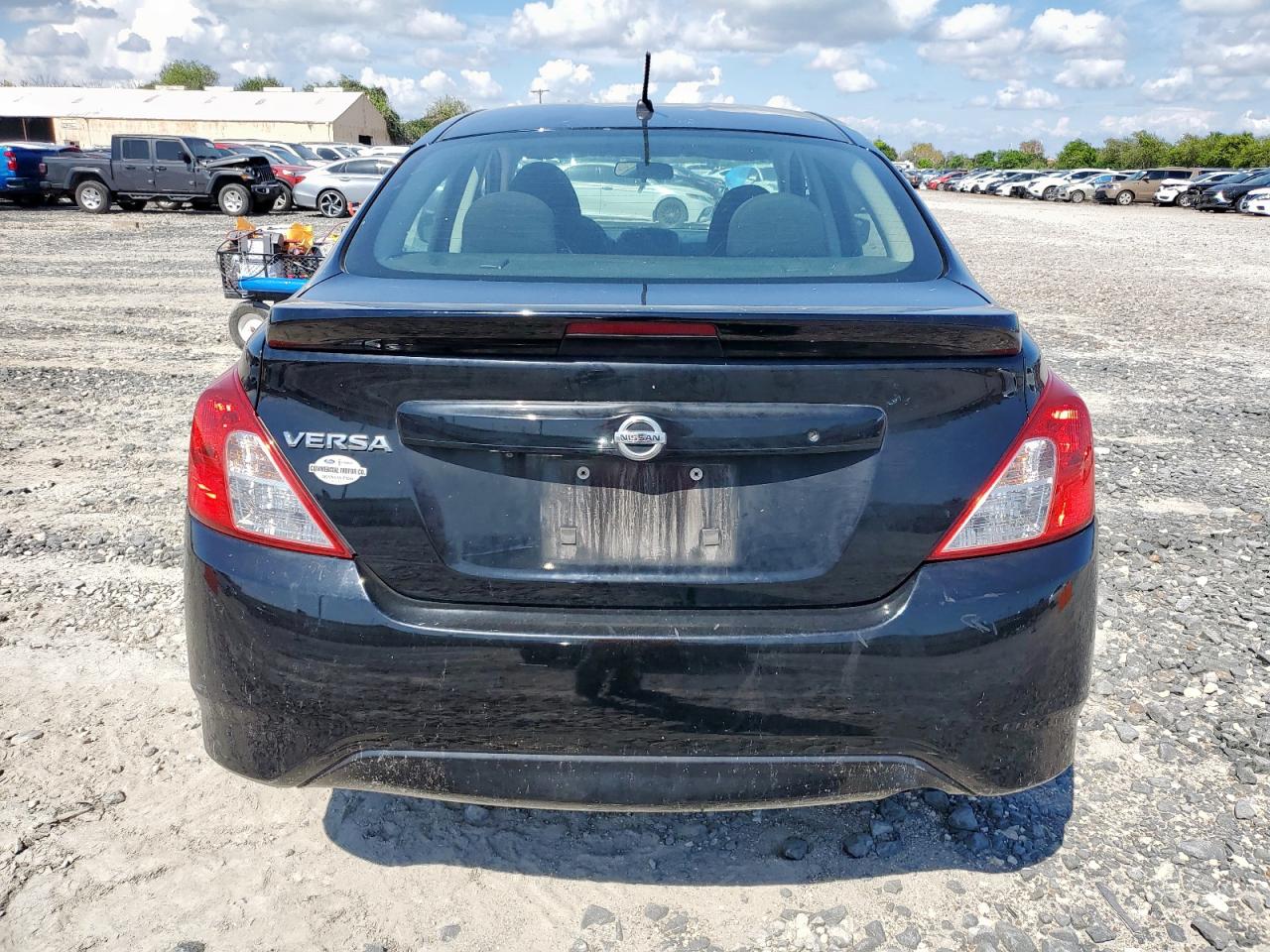2019 Nissan Versa S VIN: 3N1CN7AP7KL828025 Lot: 86066455