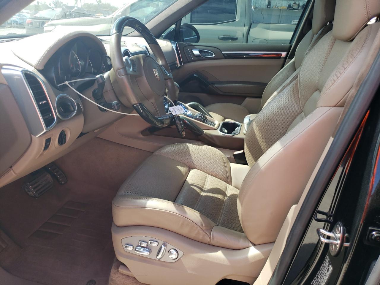 2012 Porsche Cayenne Turbo VIN: WP1AC2A27CLA82138 Lot: 86880645