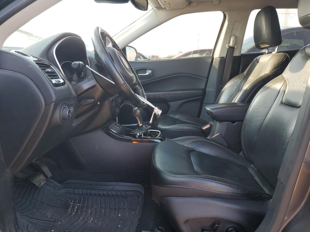 2018 Jeep Compass Limited VIN: 3C4NJCCB5JT327676 Lot: 86208305