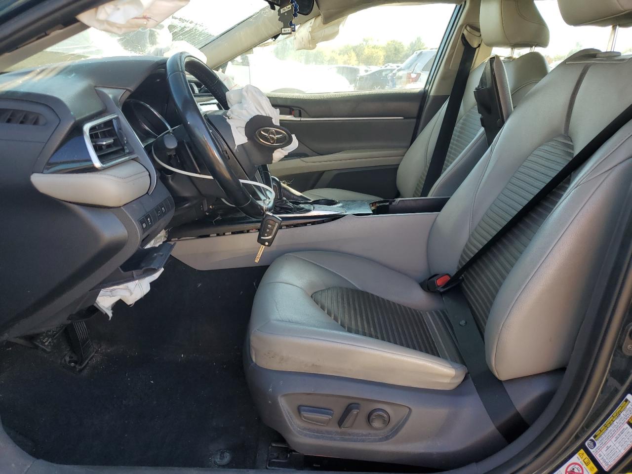 2018 Toyota Camry L VIN: 4T1B11HK3JU624074 Lot: 86155445