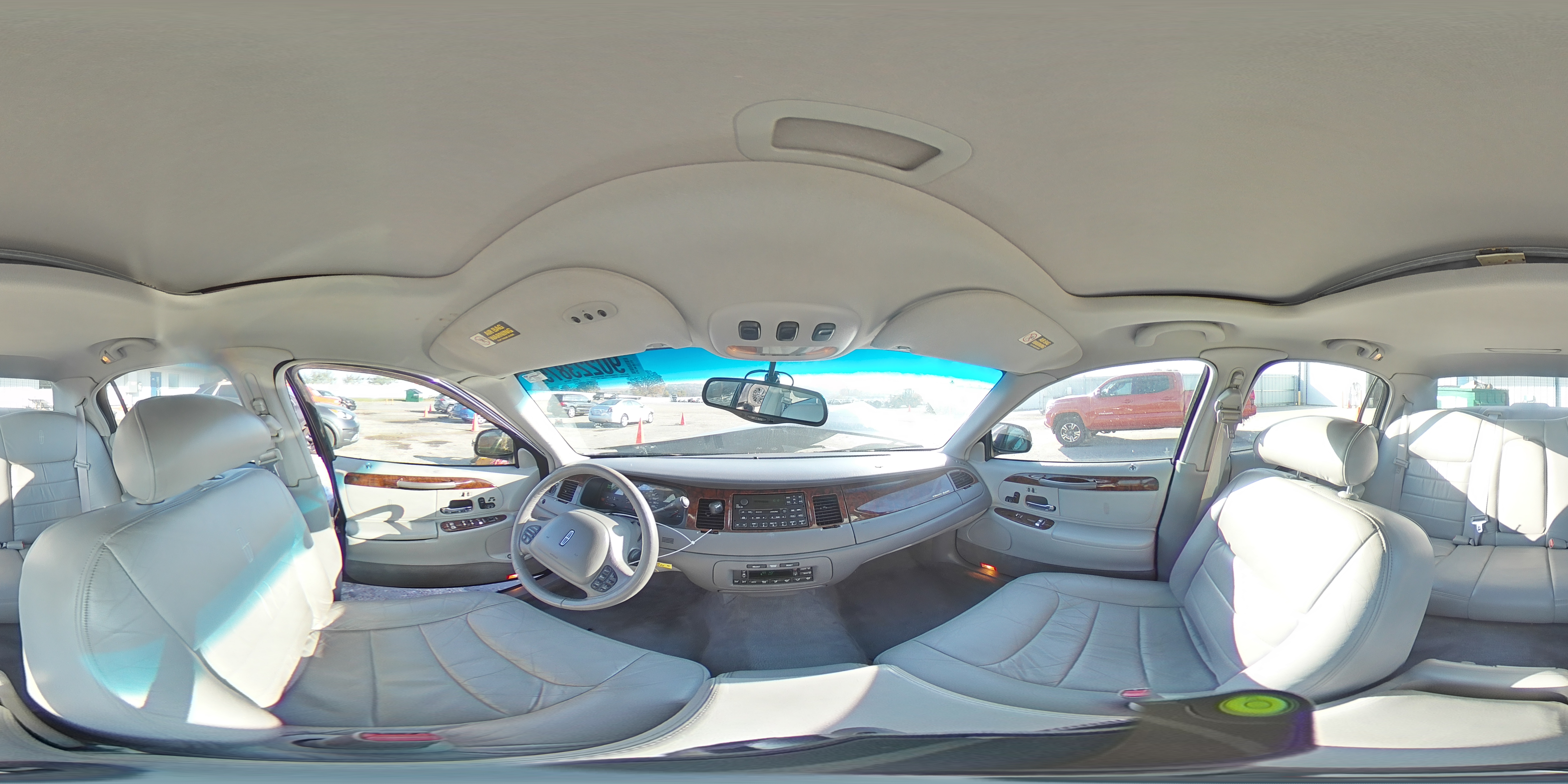 1999 Lincoln Town Car Signature VIN: 1LNHM82W9XY691057 Lot: 90223875