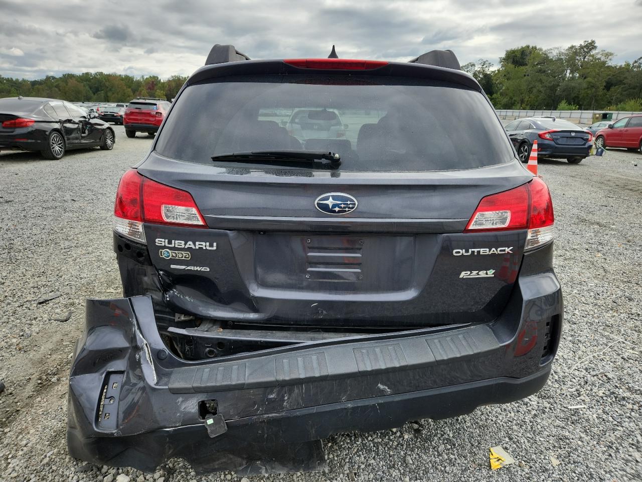 2011 Subaru Outback 2.5I Limited VIN: 4S4BRBKC3B3372396 Lot: 81982695