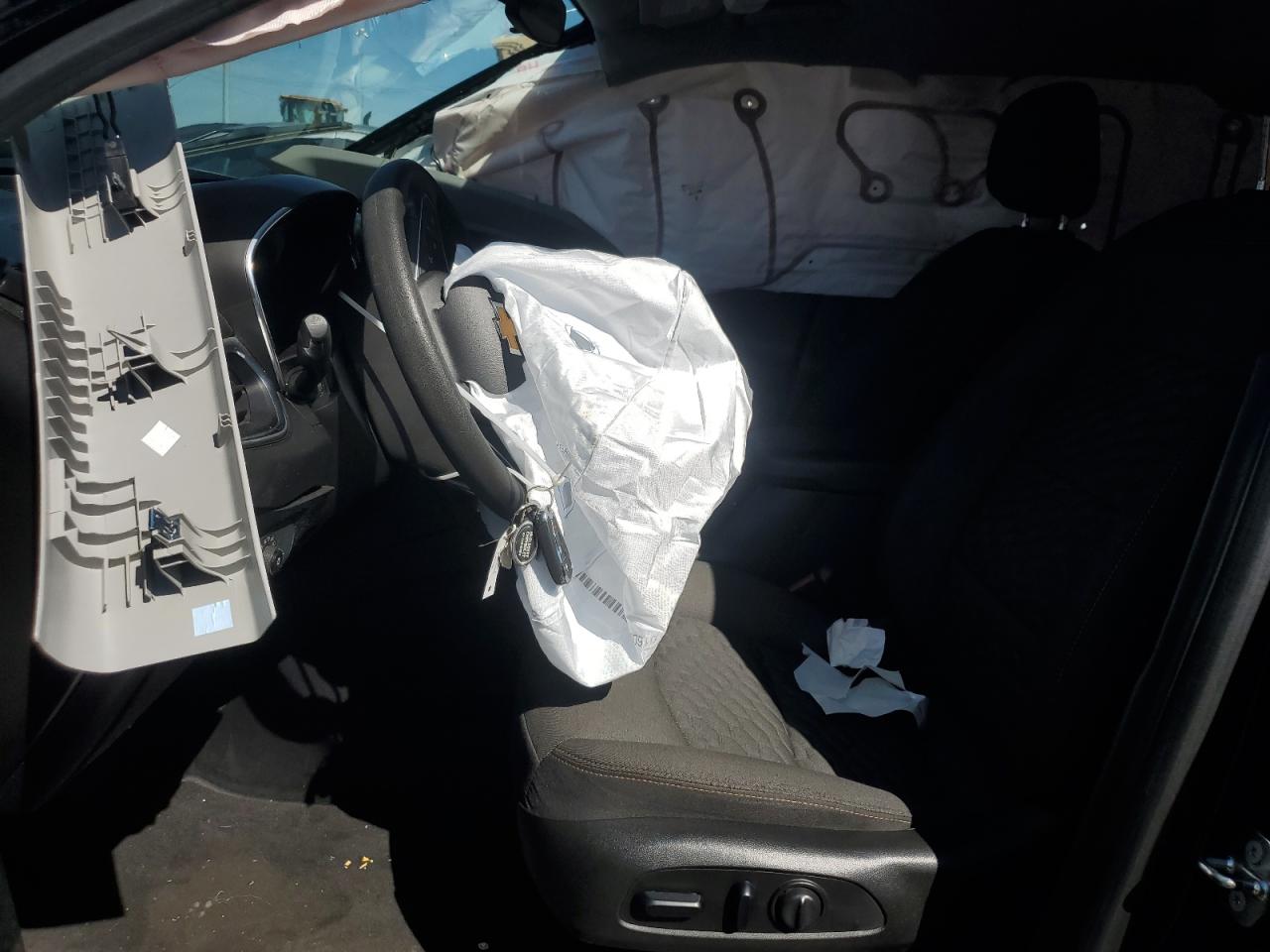 2019 Chevrolet Equinox Lt VIN: 2GNAXKEV9K6114774 Lot: 81980625