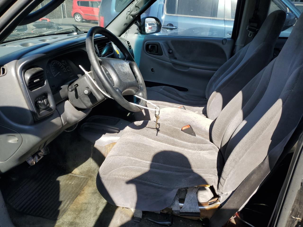 2000 Dodge Dakota VIN: 1B7GL22X8YS516456 Lot: 85931955