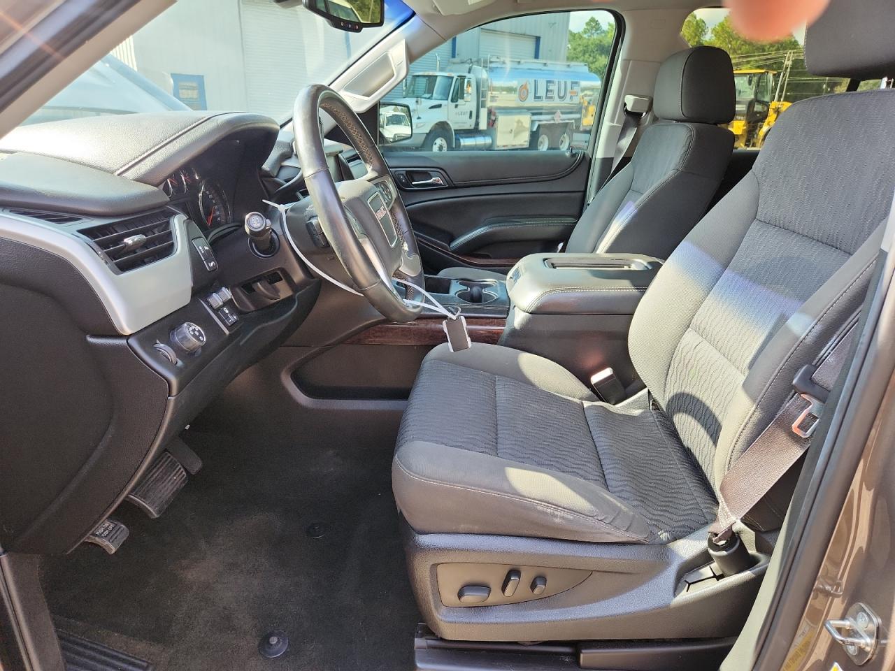 2015 GMC Yukon Sle VIN: 1GKS1AKC5FR551648 Lot: 84889235