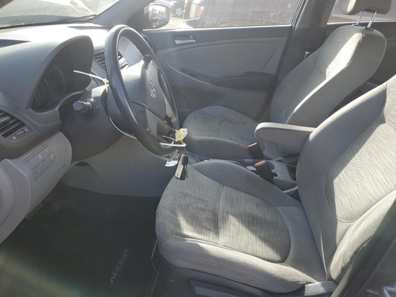2015 Hyundai Accent Gls VIN: KMHCT4AE2FU803802 Lot: 84471375