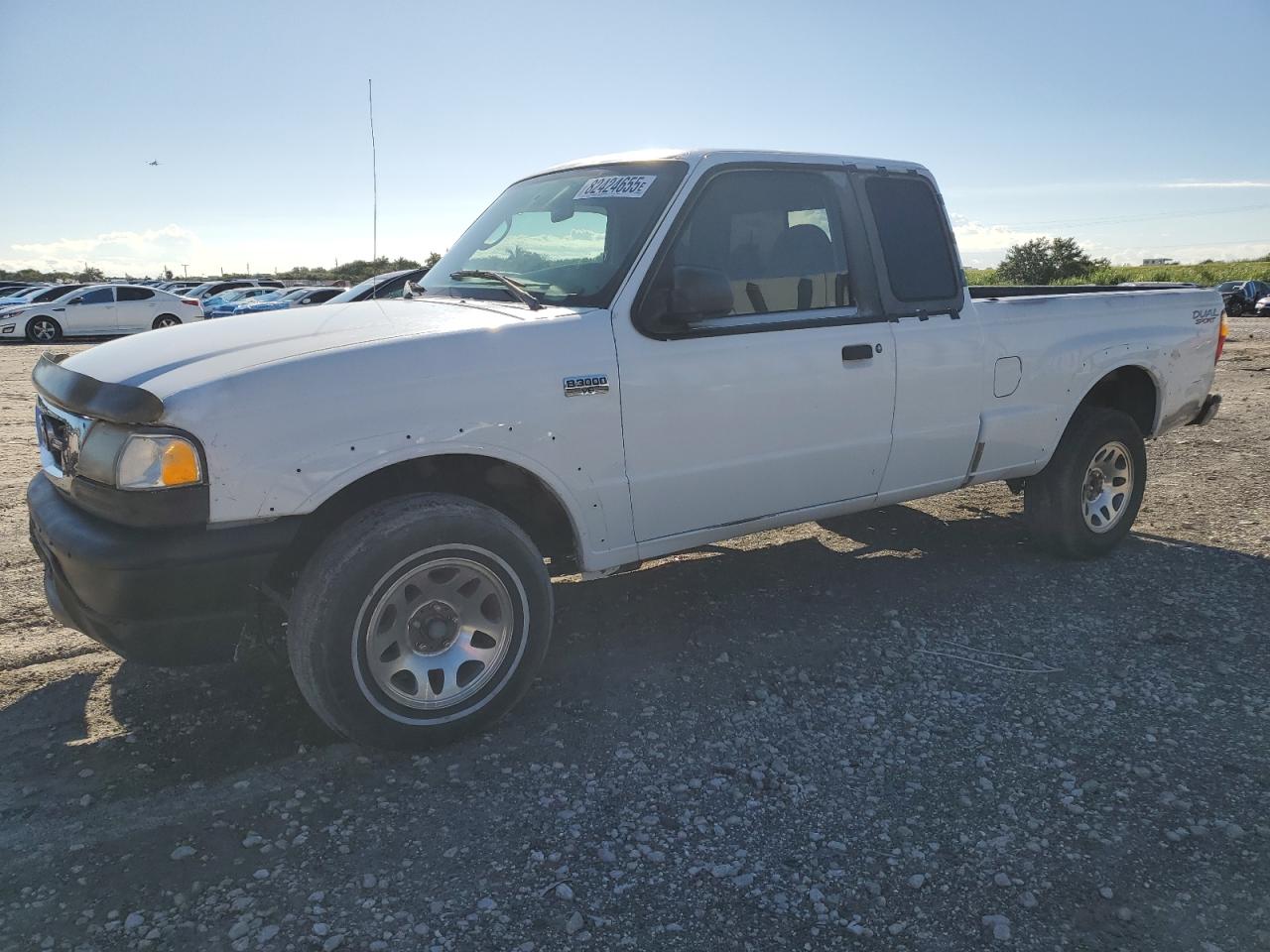 MAZDA B3000 2001. Lot# 82424655. VIN 4F4YR16VX1TM29476. Photo 1