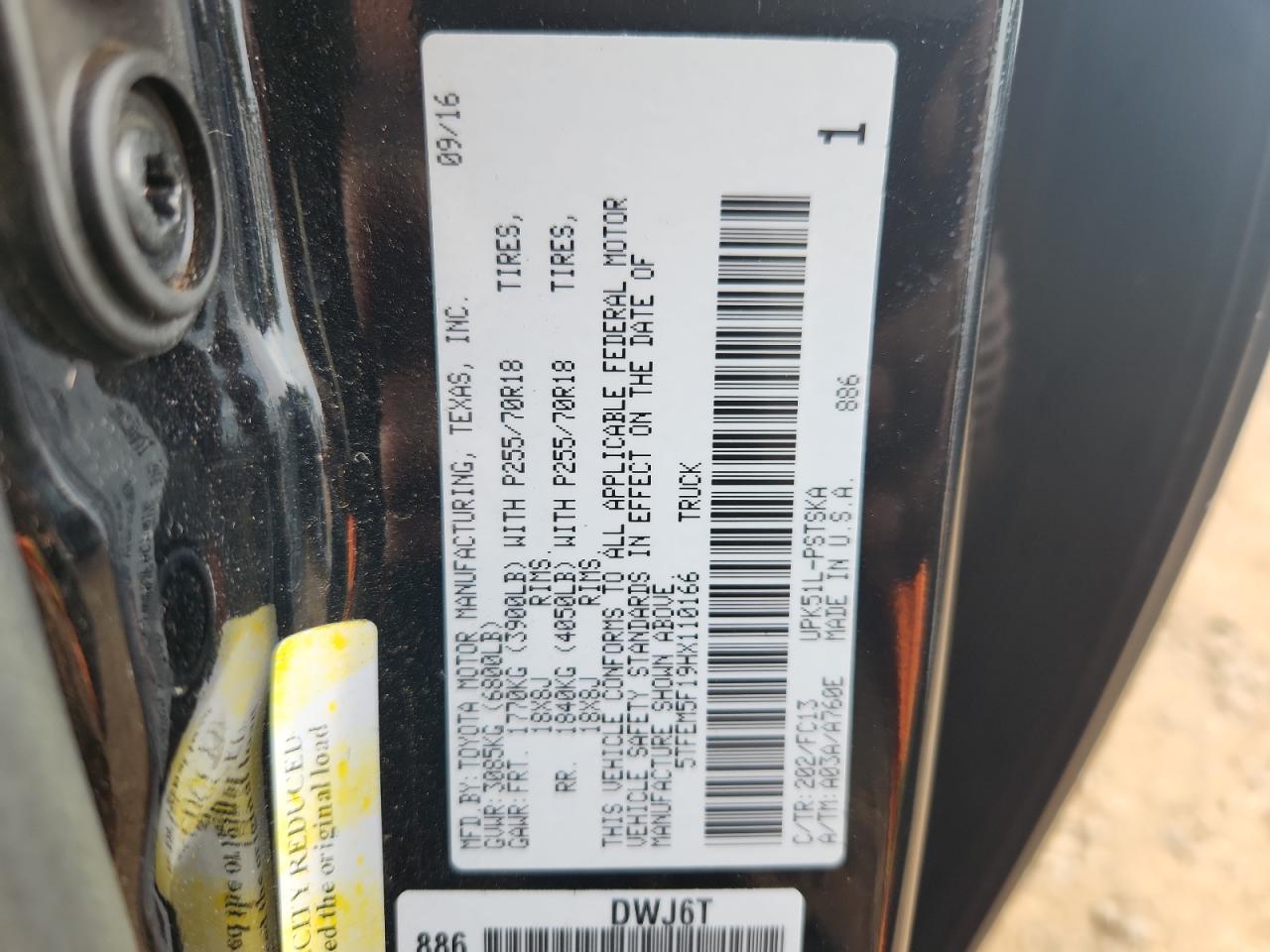 2017 Toyota Tundra Crewmax Sr5 VIN: 5TFEM5F19HX110166 Lot: 89914345