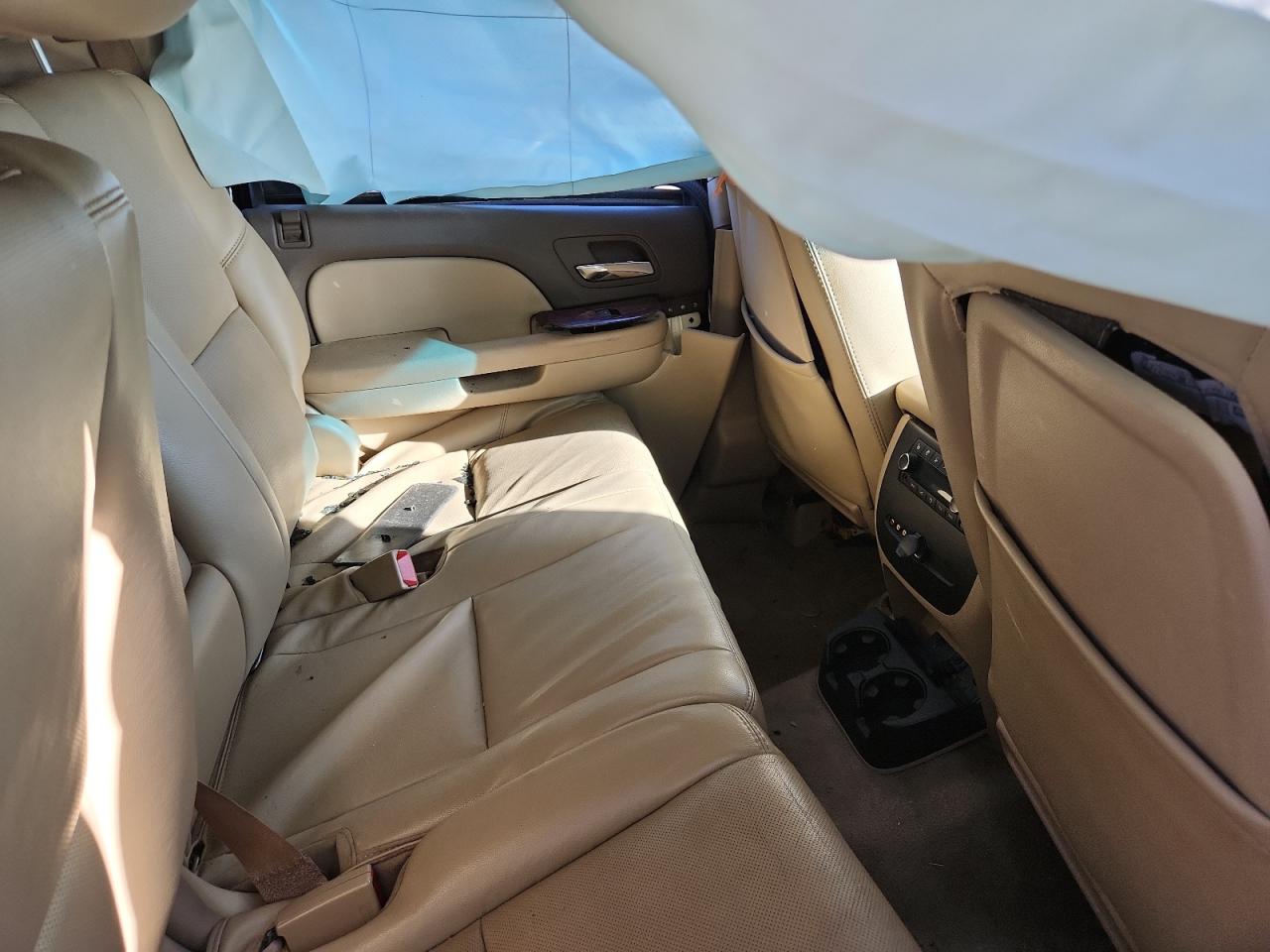 2010 Chevrolet Suburban K1500 Ltz VIN: 1GNUKKE34AR176662 Lot: 85766595