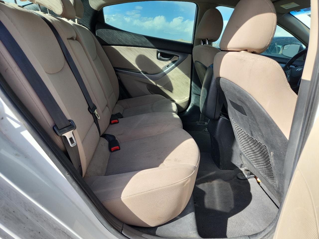 2014 Hyundai Elantra Se VIN: 5NPDH4AE3EH457584 Lot: 85200245