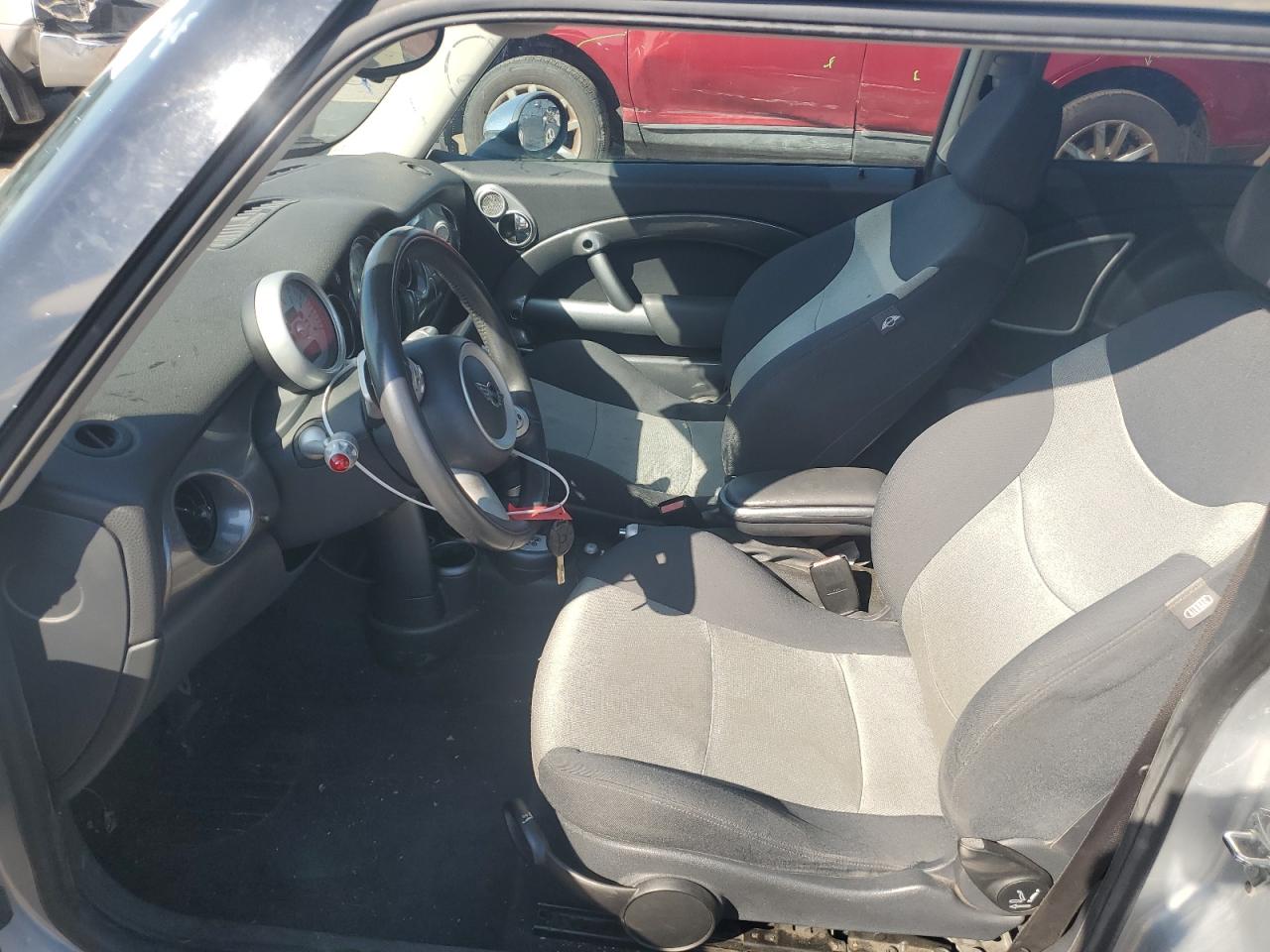 2006 Mini Cooper S VIN: WMWRE33586TJ37385 Lot: 86484315