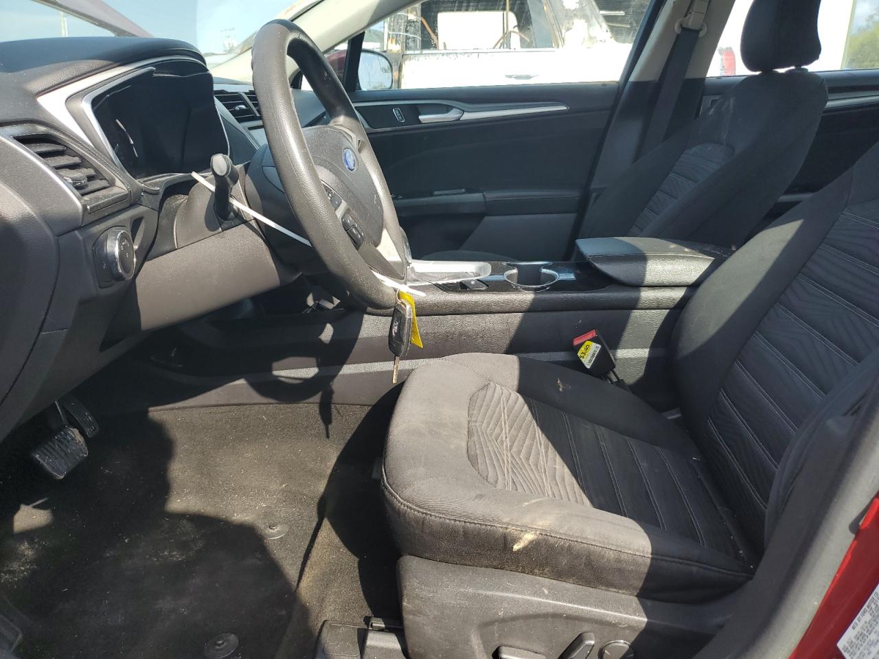 2016 Ford Fusion Se VIN: 1FA6P0H73G5118747 Lot: 84410445