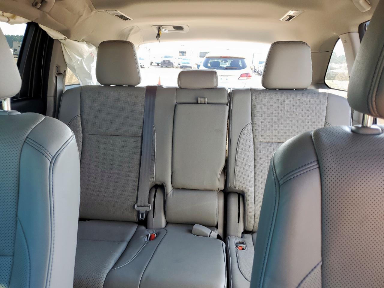 2018 Toyota Highlander Limited VIN: 5TDYZRFH0JS248595 Lot: 82233975