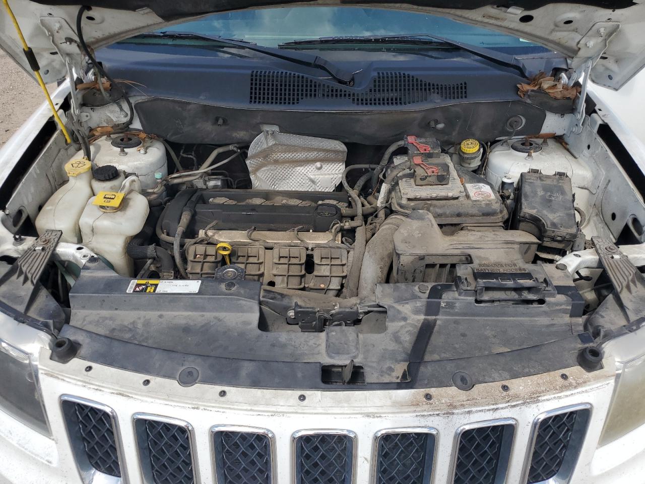 2015 Jeep Compass Sport VIN: 1C4NJCBAXFD249689 Lot: 82244855