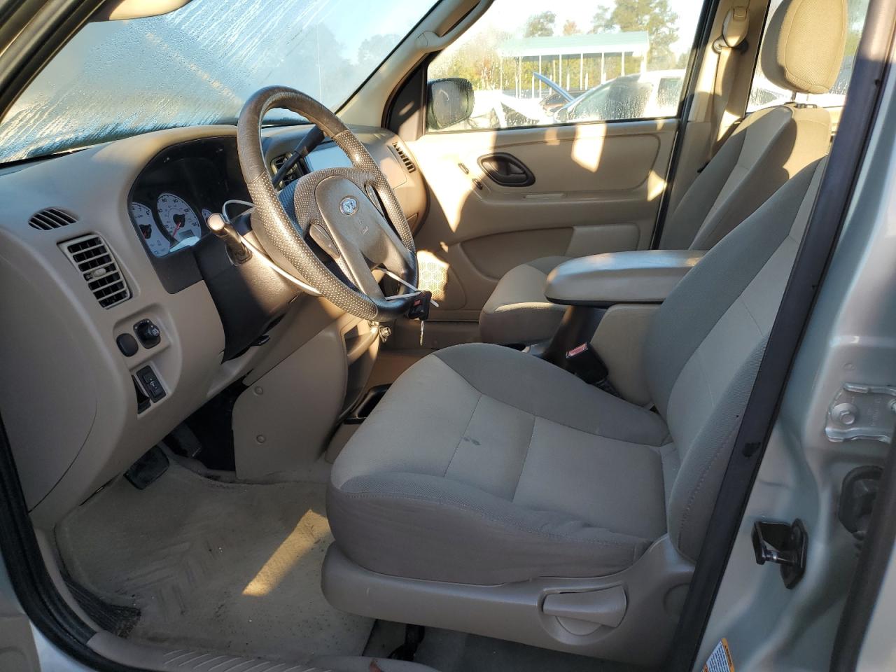 2004 Ford Escape Xls VIN: 1FMCU02114KB42371 Lot: 86196385