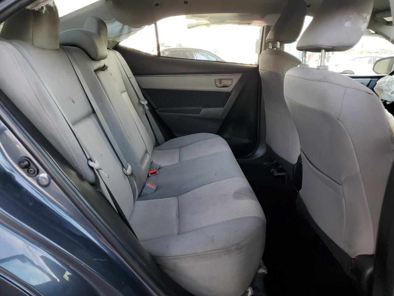 2015 Toyota Corolla L VIN: 5YFBURHE1FP315728 Lot: 84973715