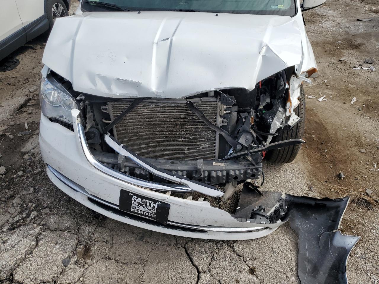 2016 Chrysler Town & Country Touring VIN: 2C4RC1BG3GR291110 Lot: 82487465