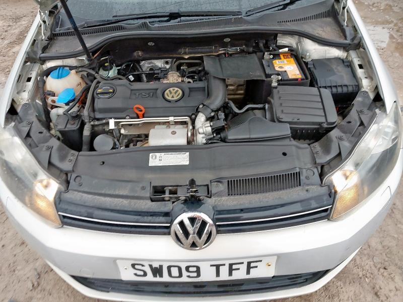 2009 VOLKSWAGEN GOLF S TSI S-A 