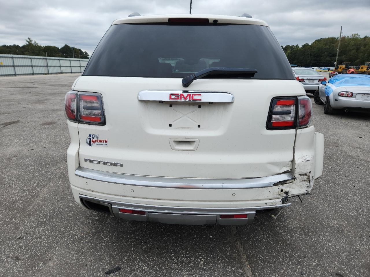 2014 GMC Acadia Denali VIN: 1GKKRTKD1EJ119052 Lot: 85861335