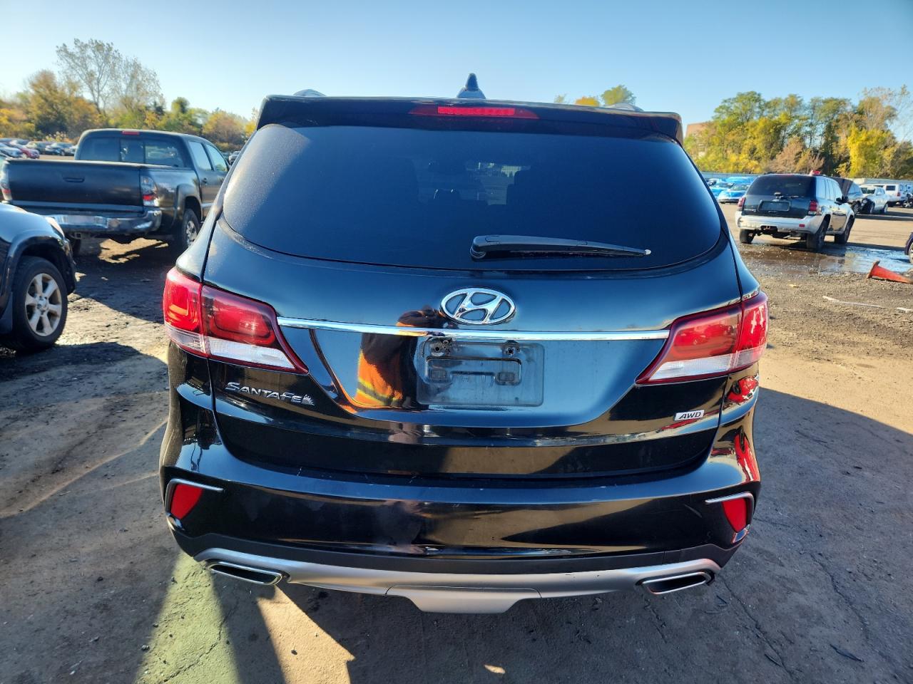 2017 Hyundai Santa Fe Se VIN: KM8SMDHF8HU182849 Lot: 87197005