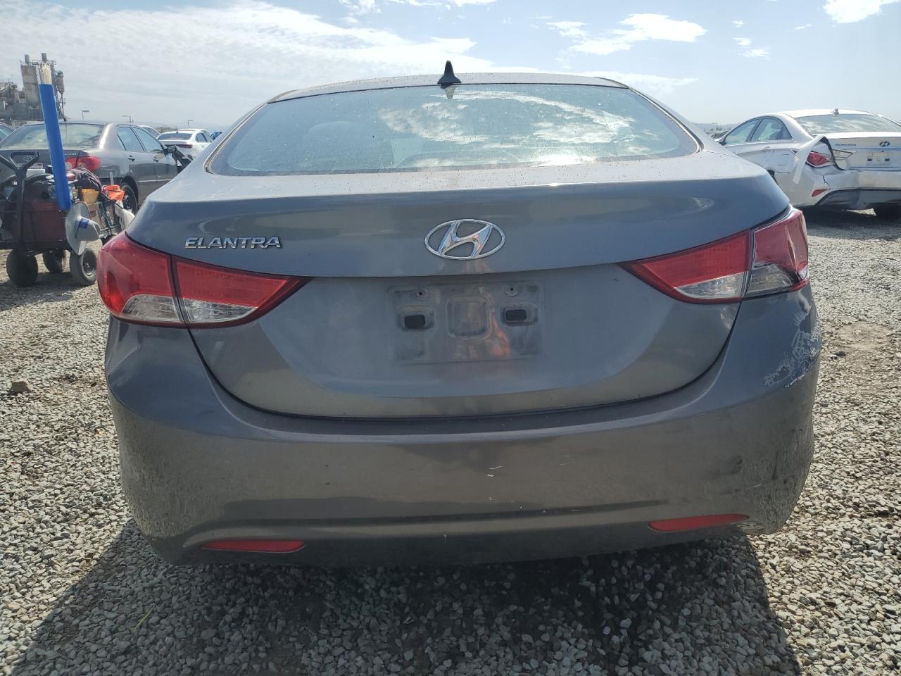 2013 Hyundai Elantra Gls VIN: 5NPDH4AE1DH329553 Lot: 85828045