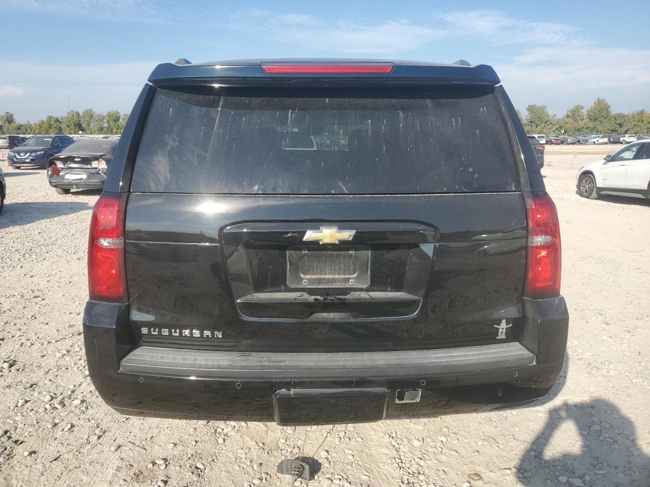 2018 Chevrolet Suburban C1500 Lt VIN: 1GNSCHKC2JR349932 Lot: 82451525