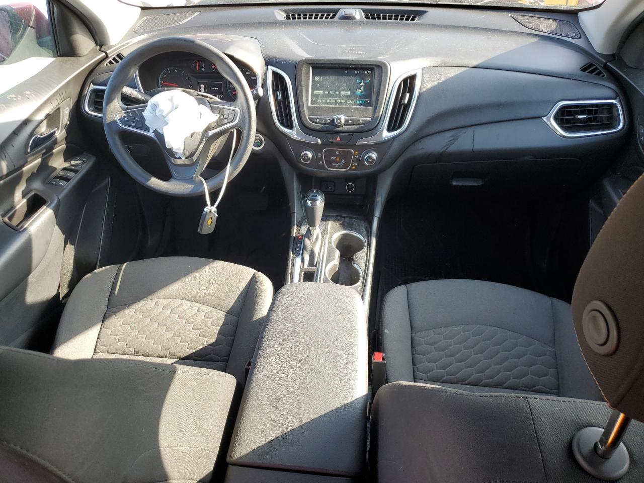 2018 Chevrolet Equinox Lt VIN: 2GNAXJEV0J6218613 Lot: 82252285