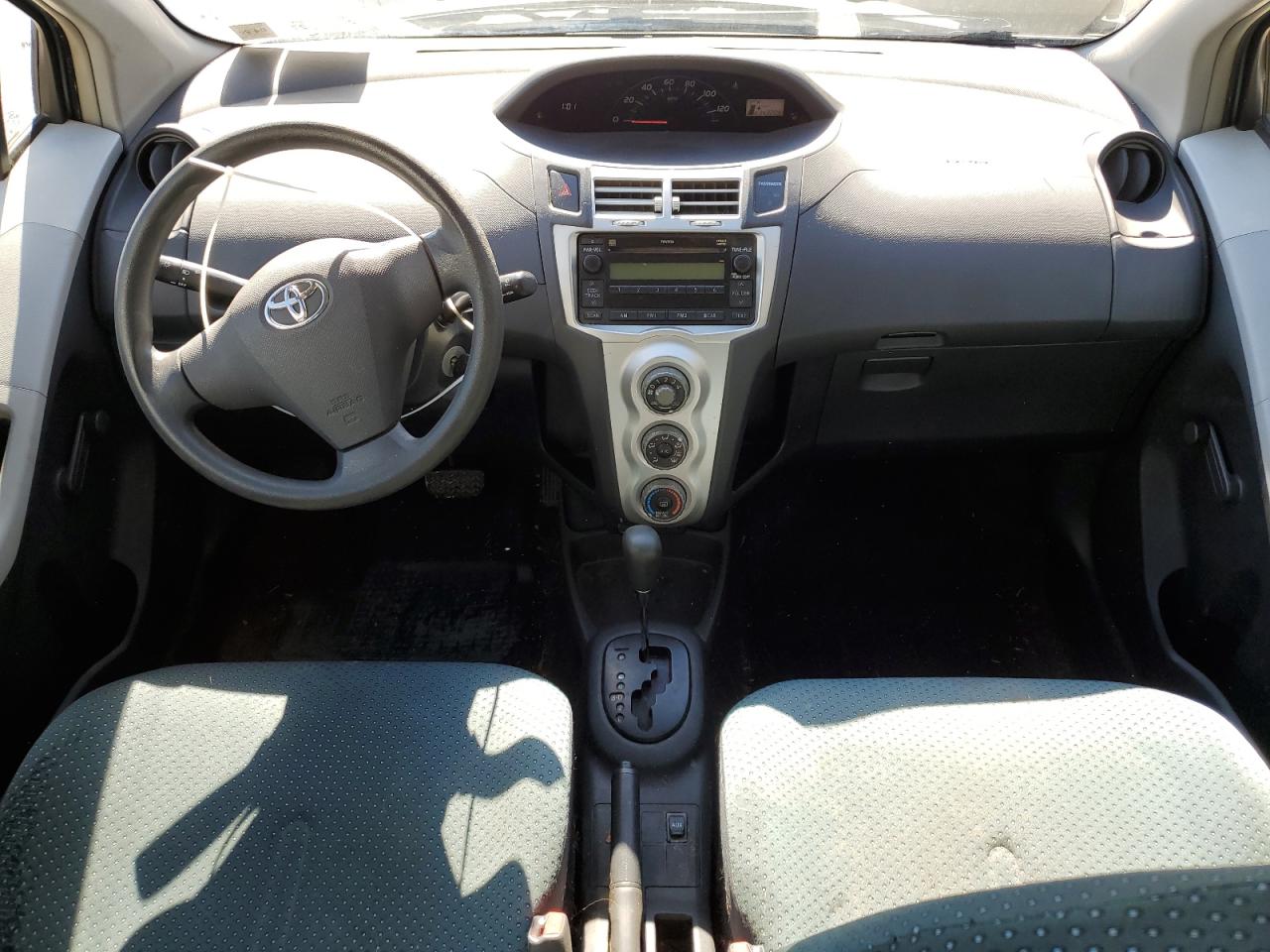 2007 Toyota Yaris VIN: JTDJT923275085685 Lot: 84757795