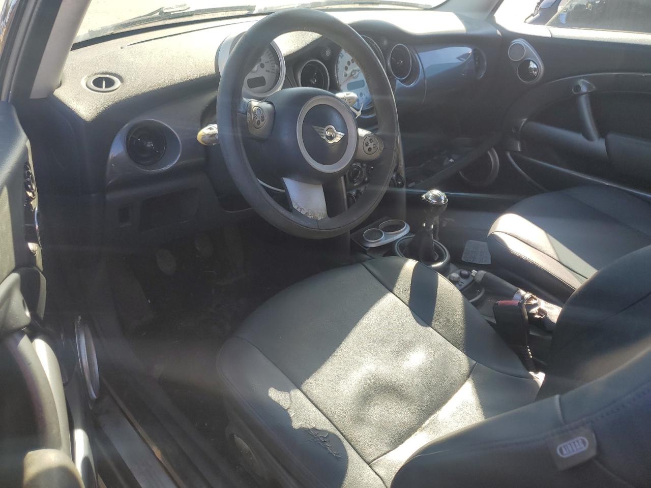 2005 Mini Cooper VIN: WMWRC33425TC57990 Lot: 86117205