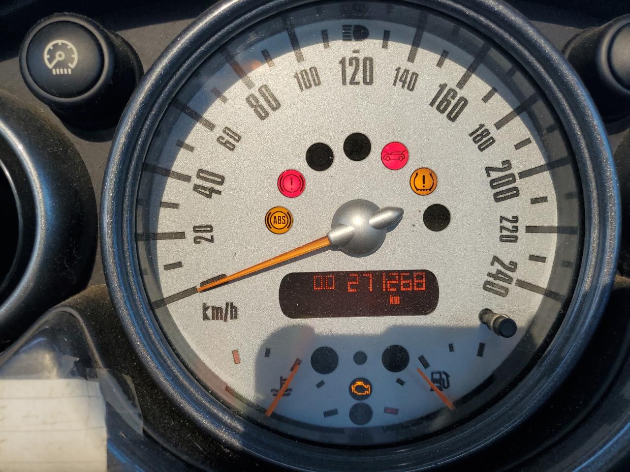 2005 Mini Cooper VIN: WMWRC33425TC57990 Lot: 86117205