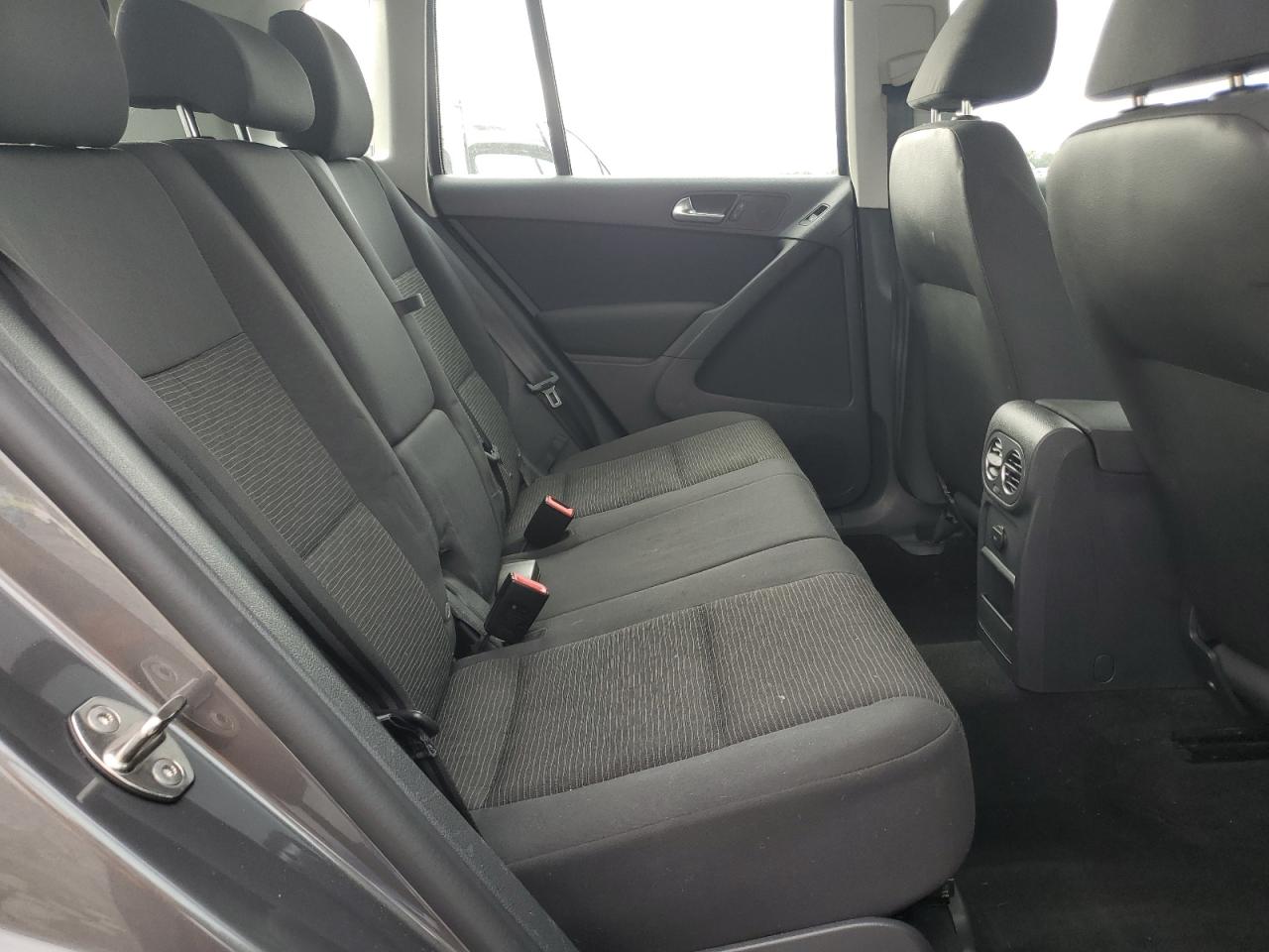 2015 Volkswagen Tiguan S VIN: WVGAV7AX1FW507050 Lot: 85349945