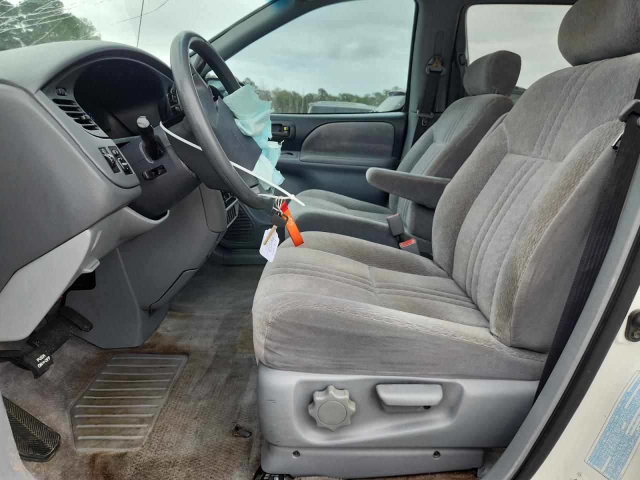 2001 Toyota Sienna Ce VIN: 4T3ZF19C21U329840 Lot: 82279875