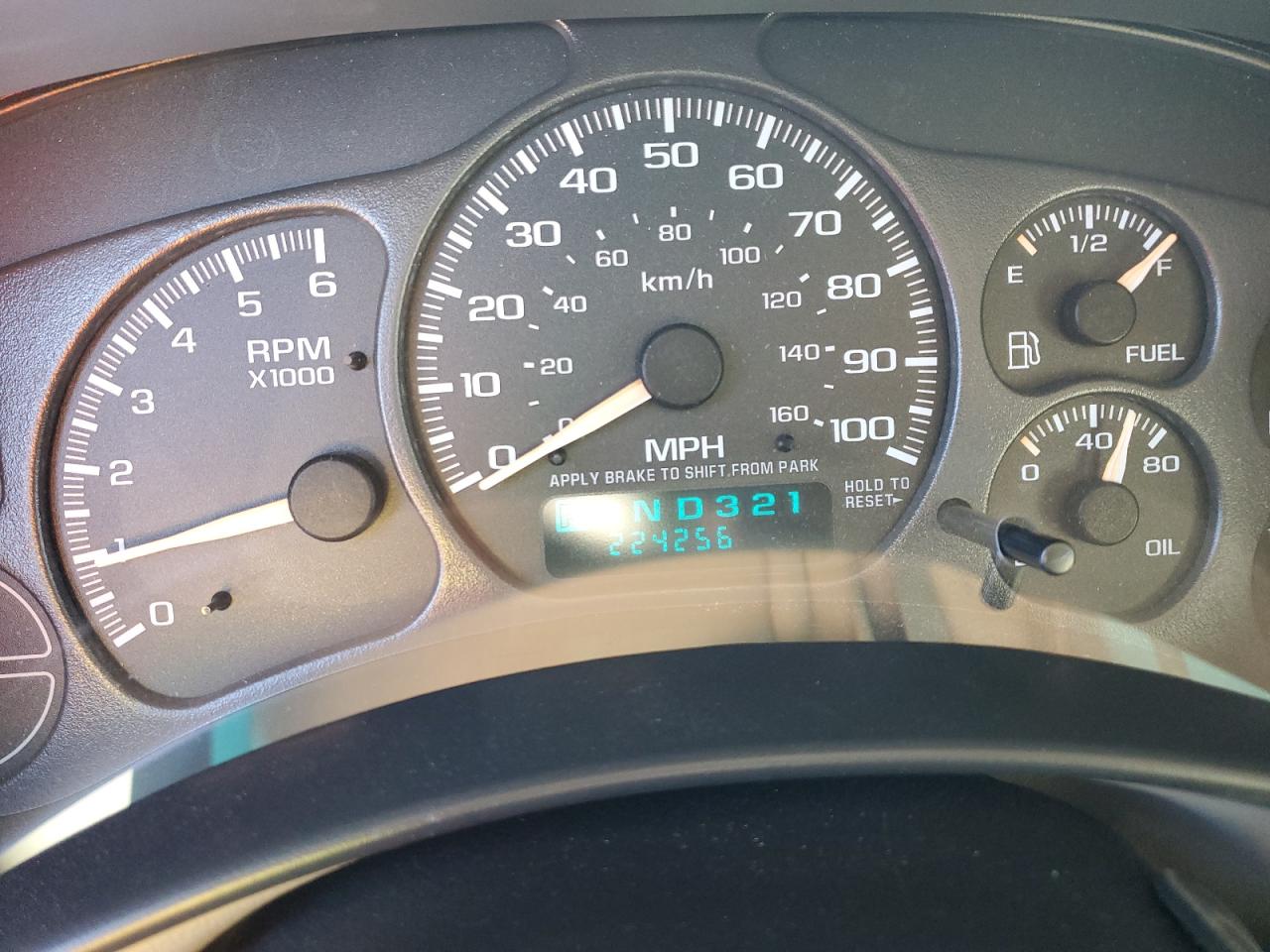 2002 Chevrolet Tahoe K1500 VIN: 1GNEK13T12J331007 Lot: 85279965