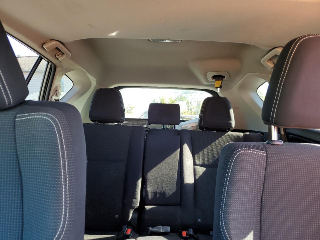 2017 Toyota Rav4 Xle VIN: JTMRFREV0HD199411 Lot: 86143875