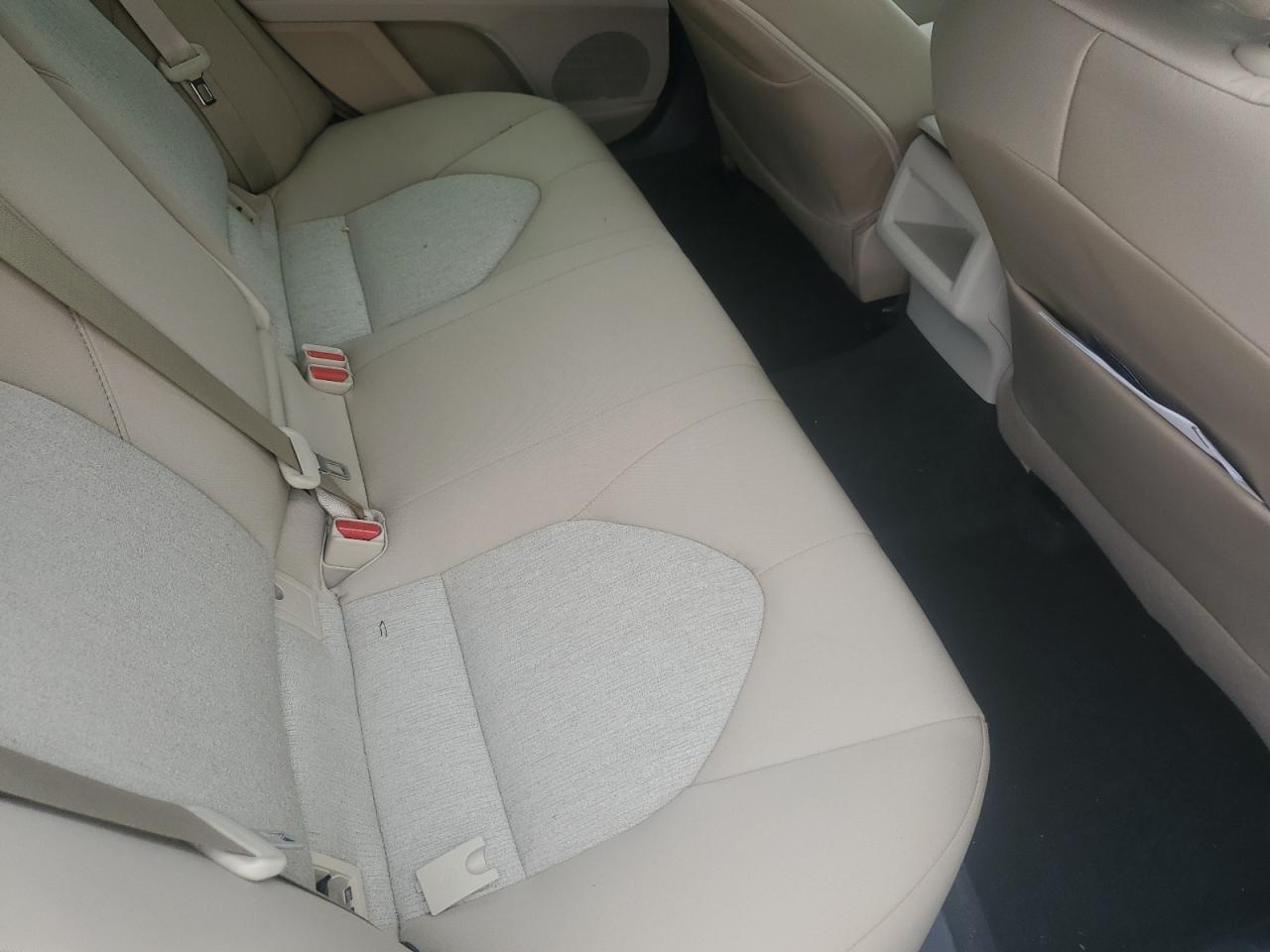 2021 Toyota Camry Le VIN: 4T1C11AK6MU607143 Lot: 89904015