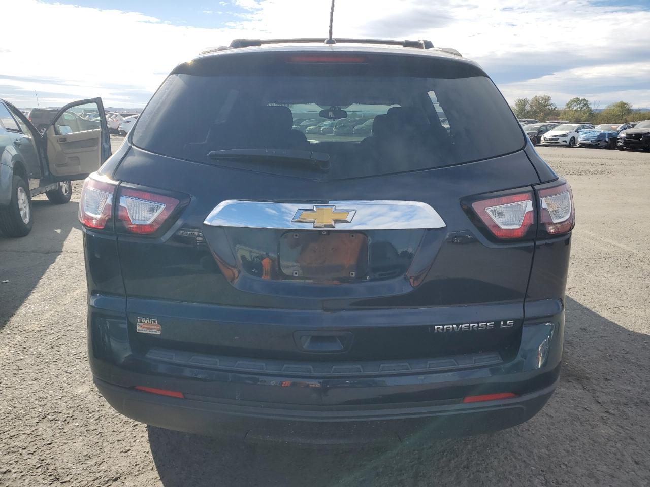 2015 Chevrolet Traverse Ls VIN: 1GNKVFKD6FJ381070 Lot: 87281075