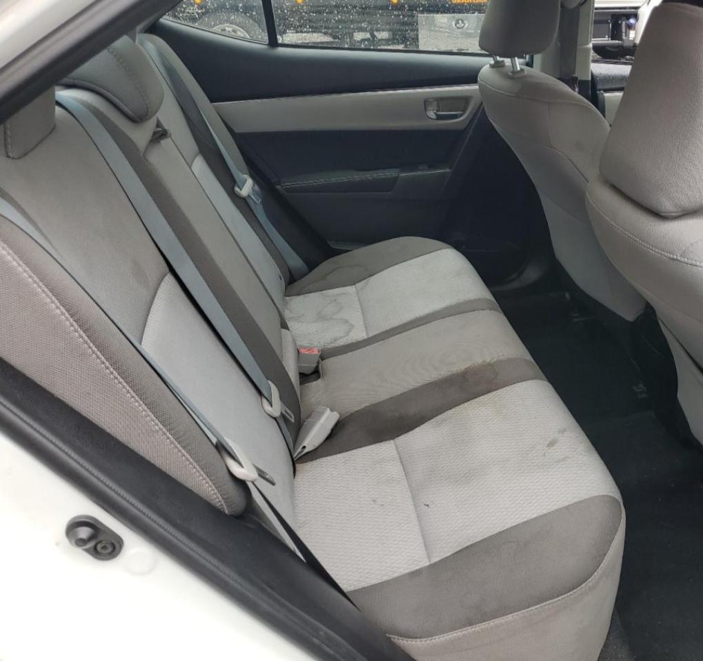 2017 Toyota Corolla L VIN: 5YFBURHE9HP594915 Lot: 85701315