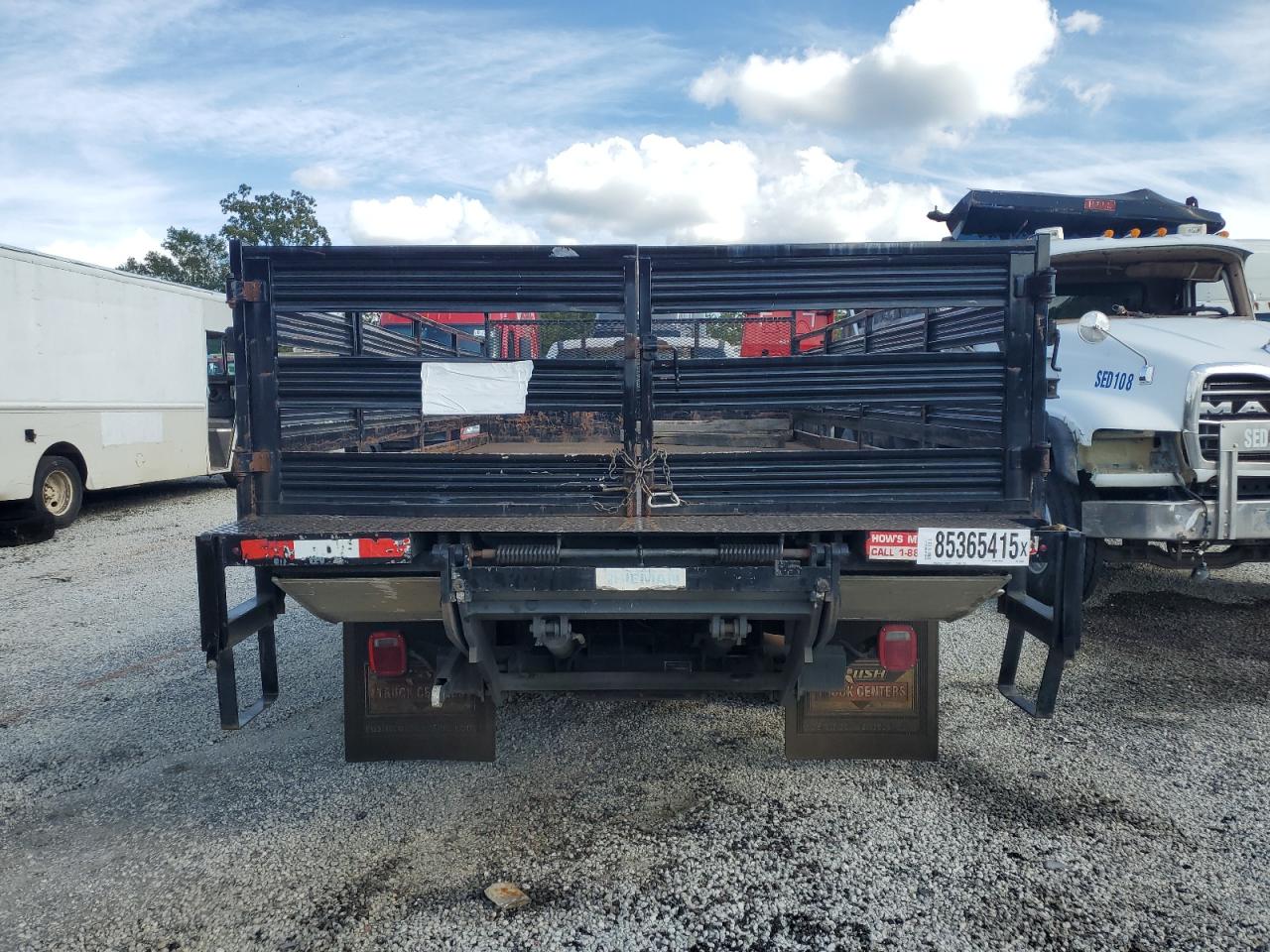 2017 Ford F550 Super Duty VIN: 1FDUF5GY9HEE35392 Lot: 85365415