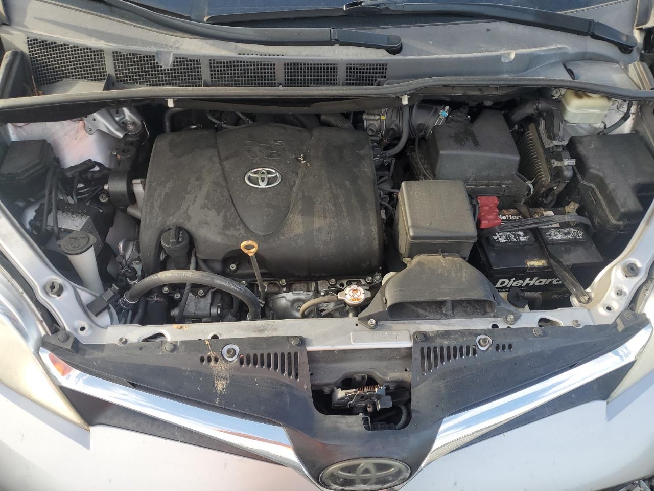 2018 Toyota Sienna Le VIN: 5TDKZ3DC5JS945139 Lot: 84890405