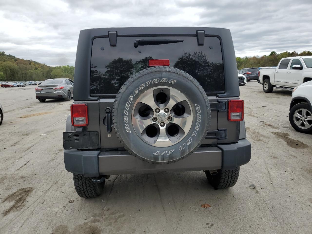 2018 Jeep Wrangler Unlimited Sahara VIN: 1C4BJWEG8JL841871 Lot: 86462225