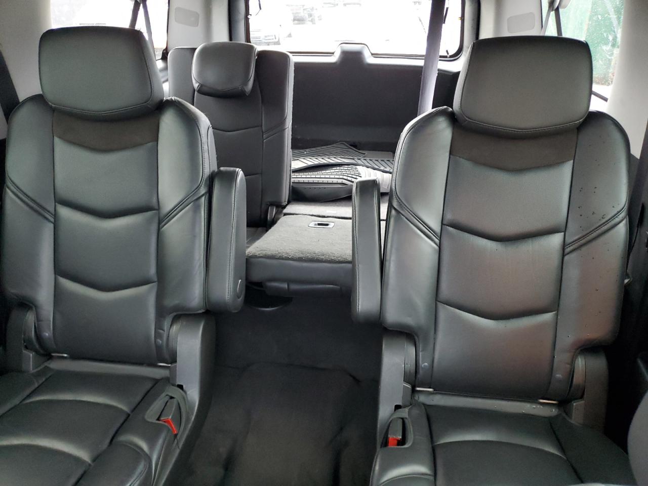 2015 Cadillac Escalade Esv Premium VIN: 1GYS4JKJ1FR149573 Lot: 86069605