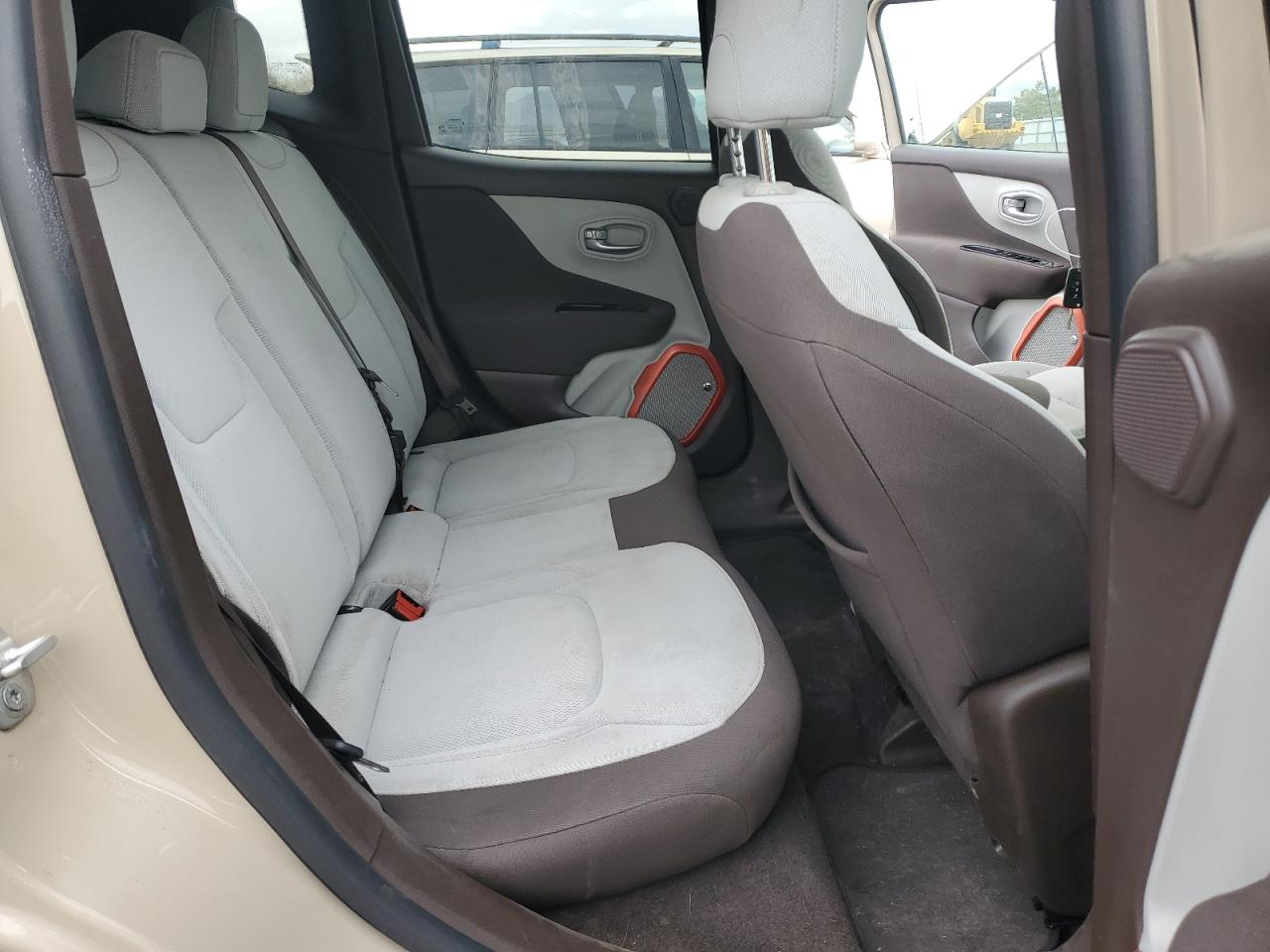 2016 Jeep Renegade Latitude VIN: ZACCJBBW1GPC57700 Lot: 82608425